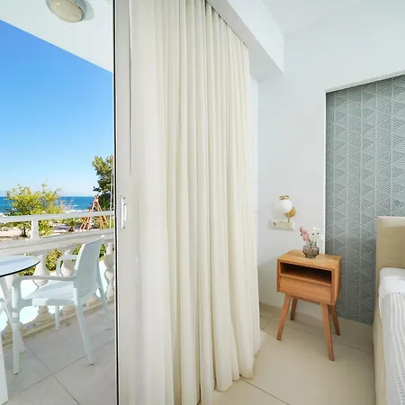 Отель Elektra Comfort By Del Mare 4*