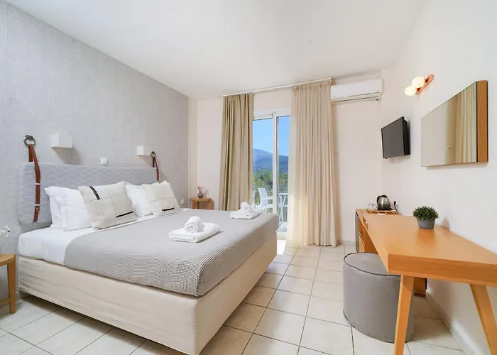 Hotel Elektra Comfort By Del Mare 4*